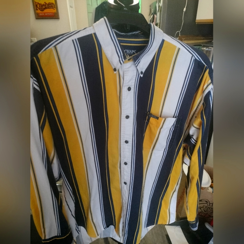 Vintage Chaps button down. Size XL.